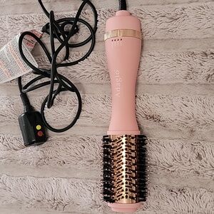 Adagio Infrared Blowout Brush - Barely Used